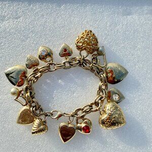 Heart Locket Charm Bracelet Goldtone 7 1/2”